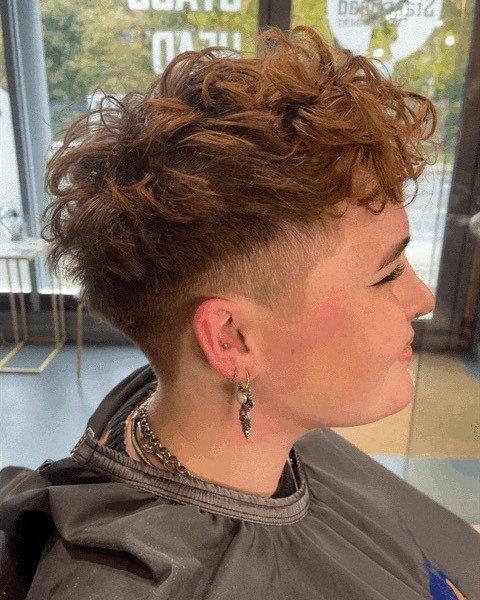 The Stags Head Hairstylist & Grooming